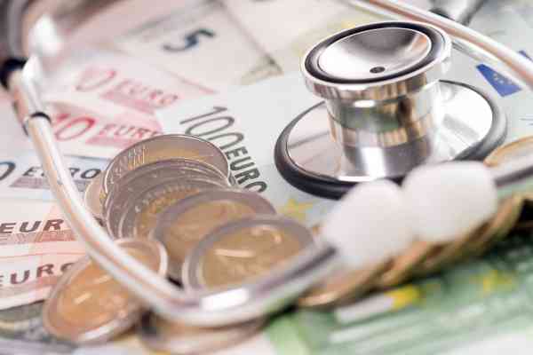 Benefits abseits des Gehalts als Allgemeinmediziner